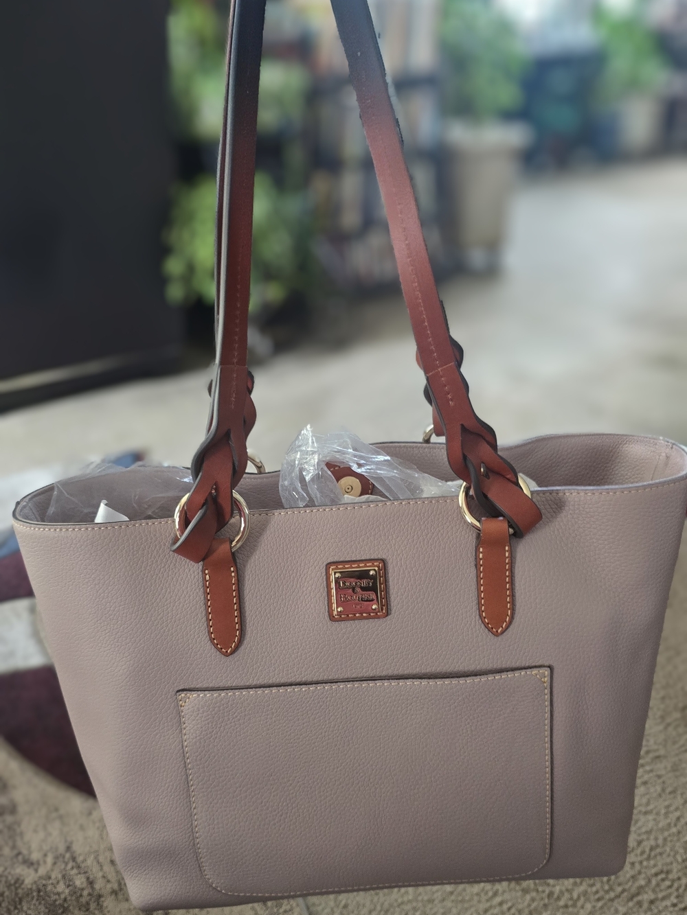 Dooney & Bourke Pebble Leather Tote Bag in Mauve with Brown Straps Brand New